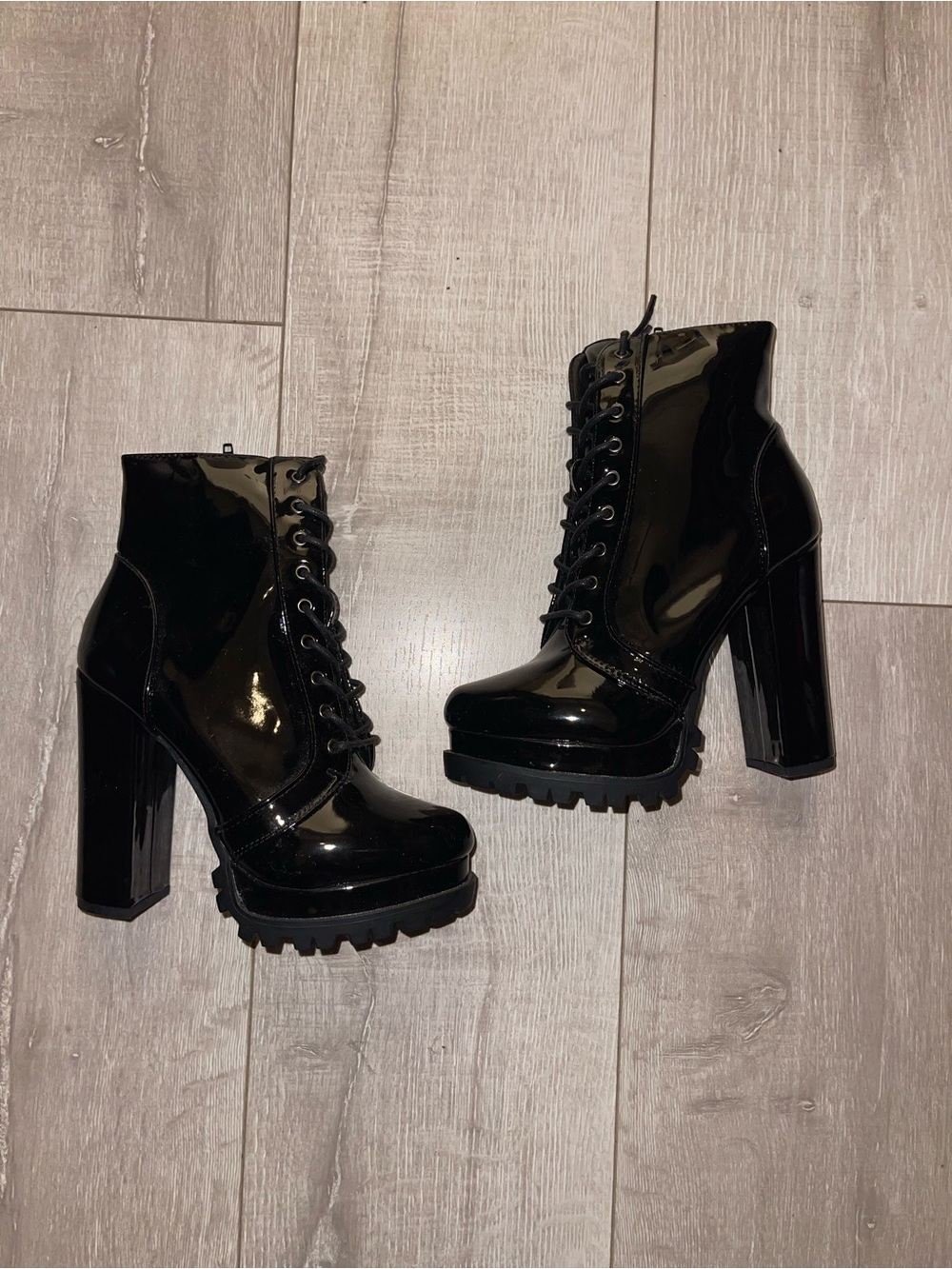 🎀🩷NWT Size 5.5 Black Boots 🩷🎀